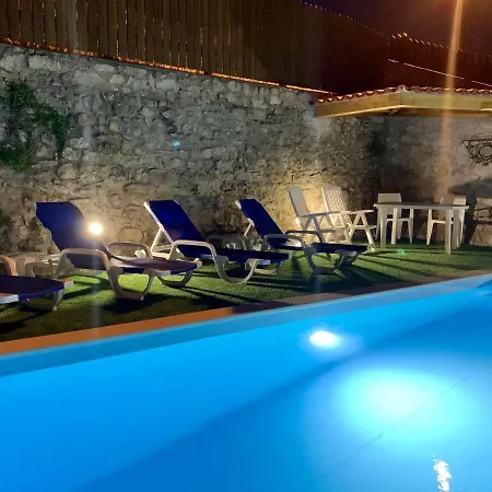 Hébergement de vacances Casa Varanda Do Castelo *